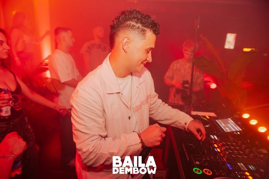 Tommy Tequila bij Baila Dembow