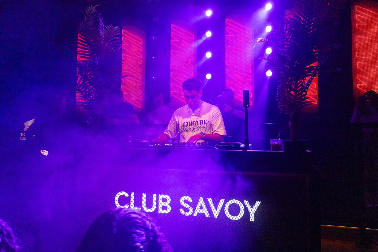 Tommy Tequila draait in Club Savoy in Duitsland